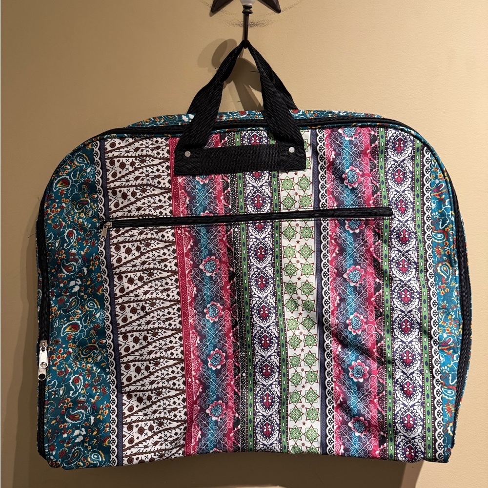 World Traveler 40-inch Hanging Garment Bag GUC
